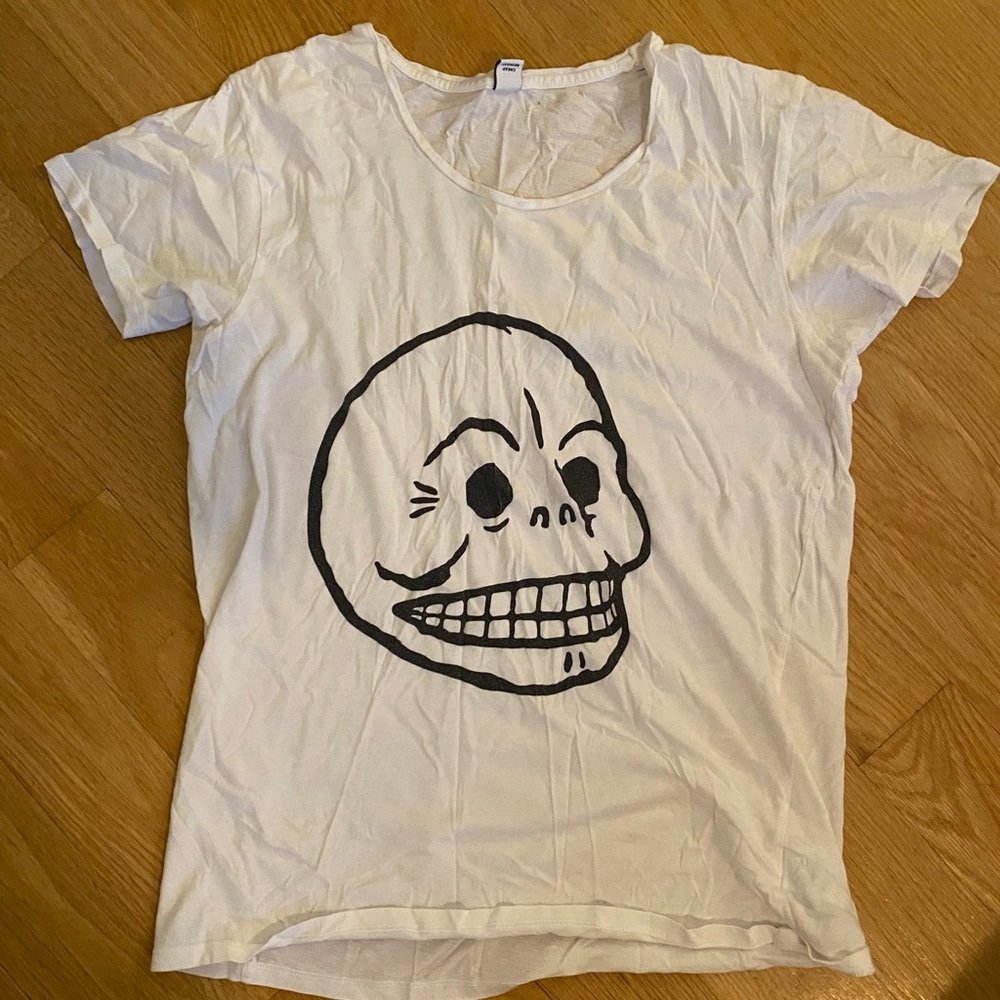 Vintage Cheap Monday Skull Tee - size XS